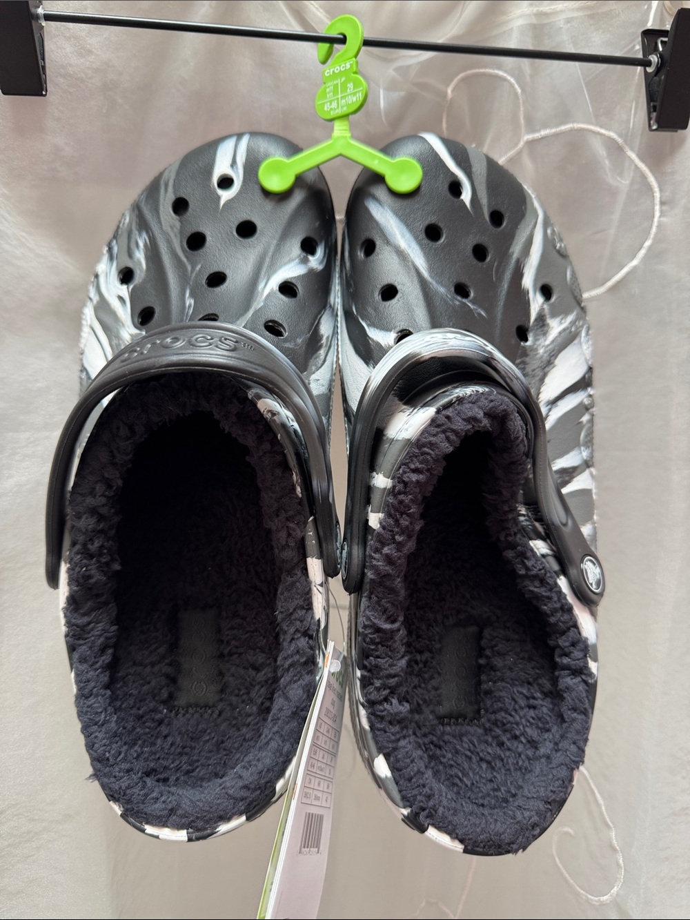 CROCS Adult Black & White Marble Lined Clogs (208333-0C4, Men’s Size 11, NWT)